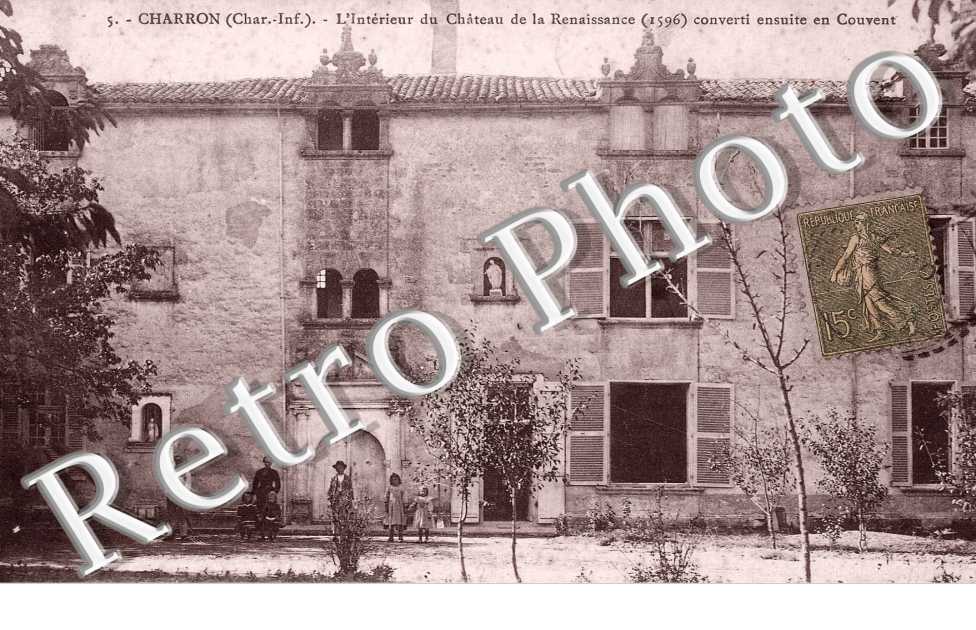 Interieur du chateau de la renaissance converti en couvent