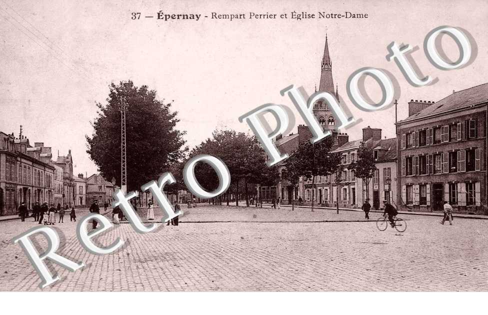 Rempart Perrier et eglise Notre-Dame