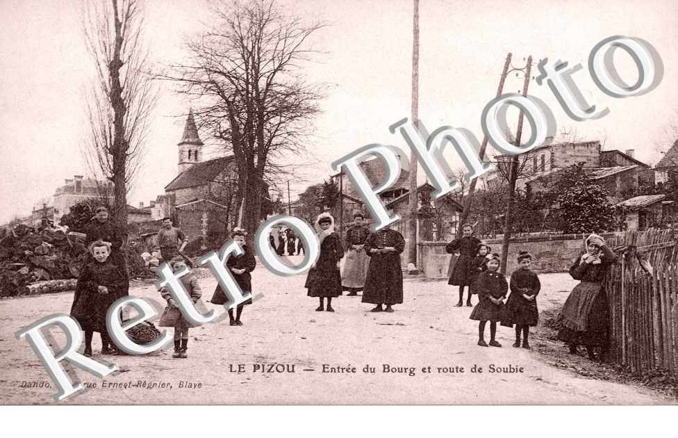 Entree du bourg - Route de Soubie