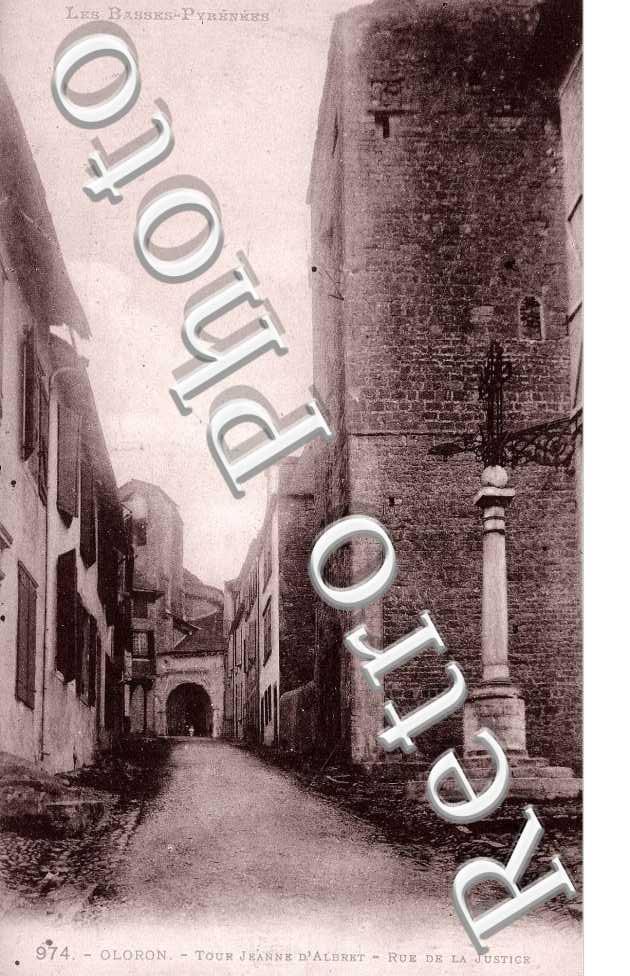 Rue de la Justice Tour Jeanne d'Albert
