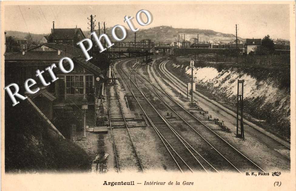 Intérieur de la gare