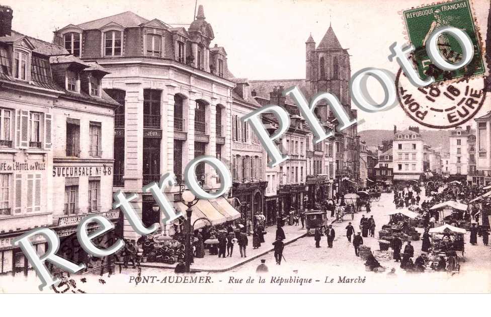 Rue de la Republique - le marche