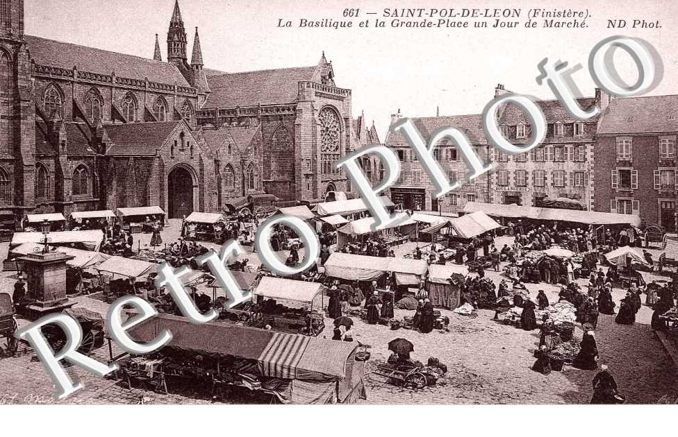 la basilique et la grande place un jour de marche