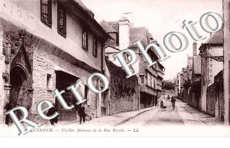 LA RUE ROYALE

