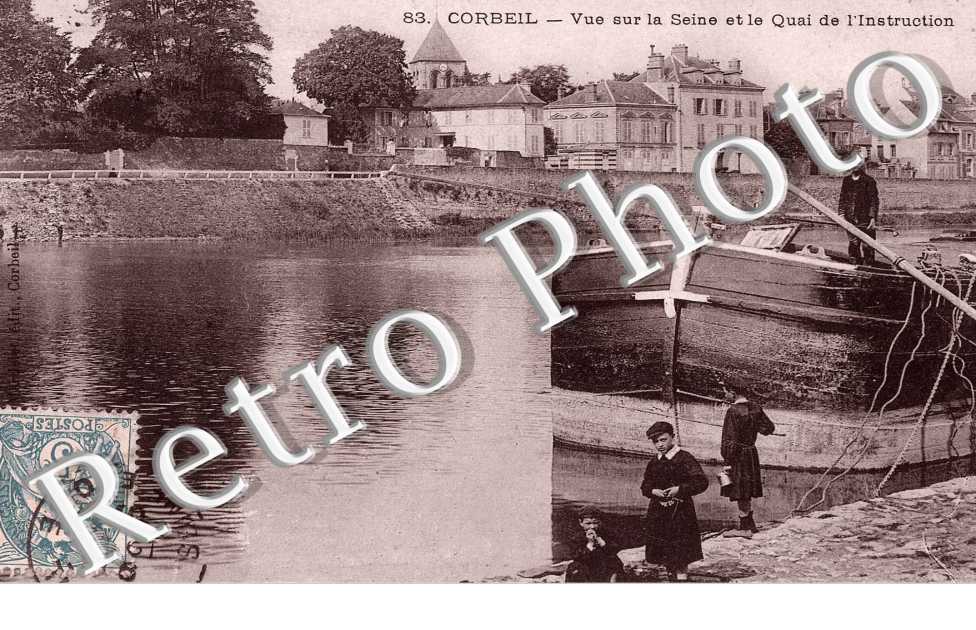 VUE SUR SEINE ET LE QUAI DE L&#039;INSTRUCTION