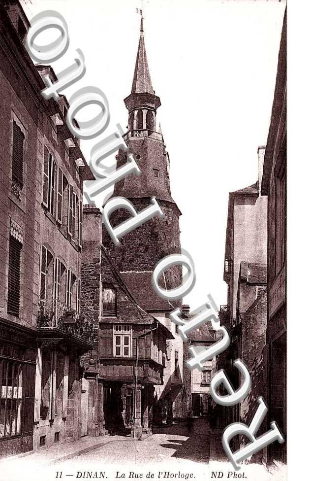 LA RUE DE L'HORLOGE