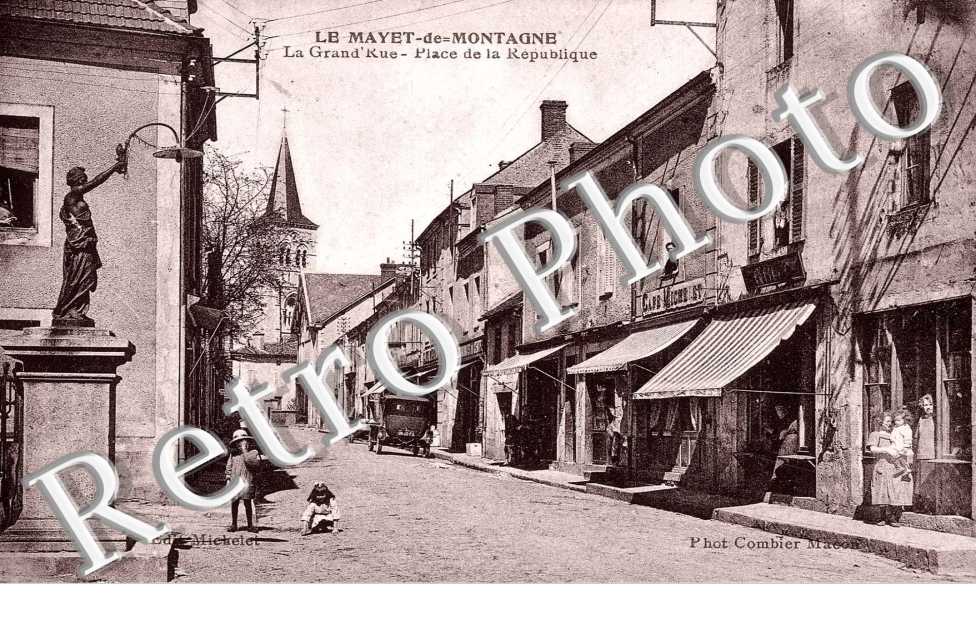 la grand&#039;rue - Place de la République