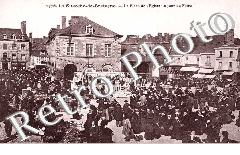 la place de l'eglise un jour de foire