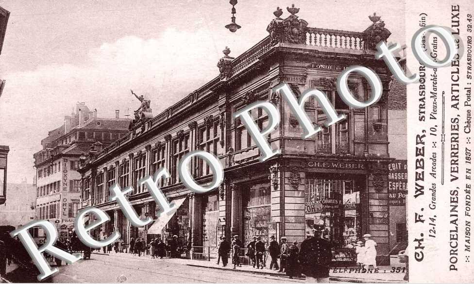 Grandes arcades et marché aux grains