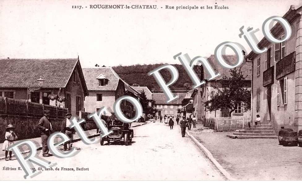 Rue Principale et les Ecoles