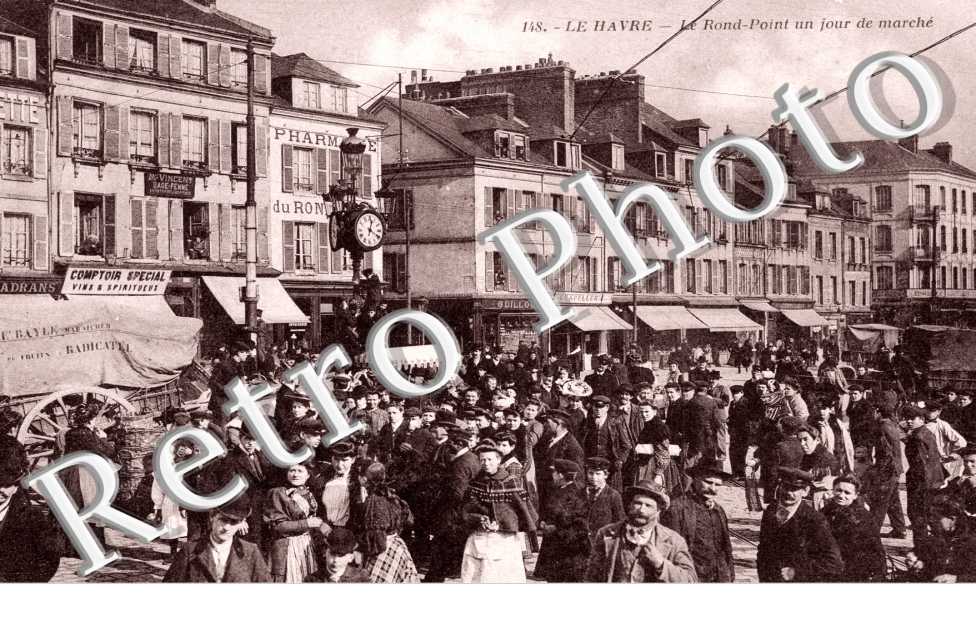 Le Rond Point un jour de Marche