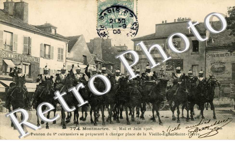 Montmartre, Peloton du 8eme Cuirassiers Place de la Vieille Eglise Saint Vincent