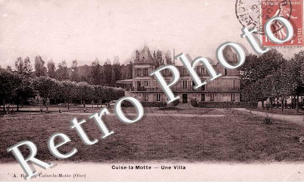 UNE VILLA