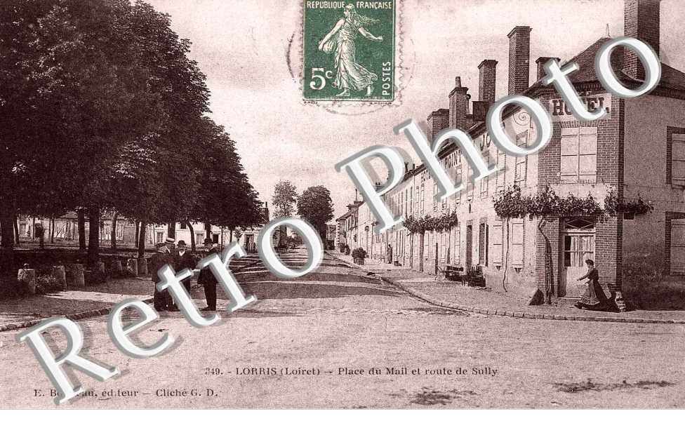 place du Mail et route de Sully