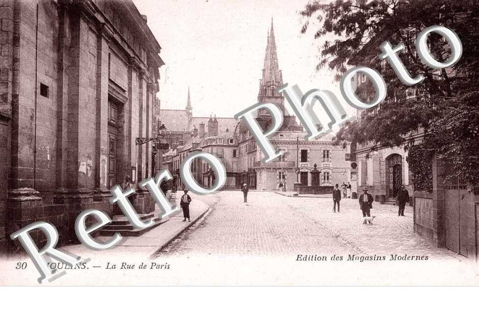 LA RUE DE PARIS