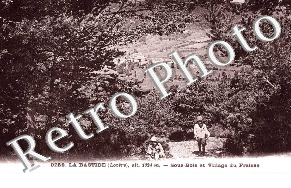 Sous Bois et Village de Fraisse