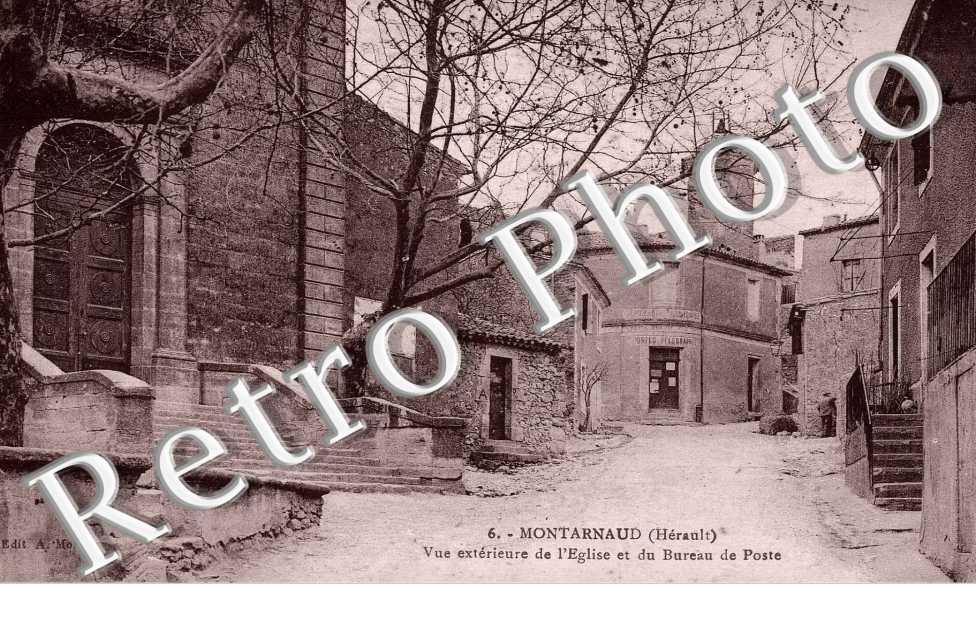 Vue exterieur de l&#039;eglise et dur bureau de poste