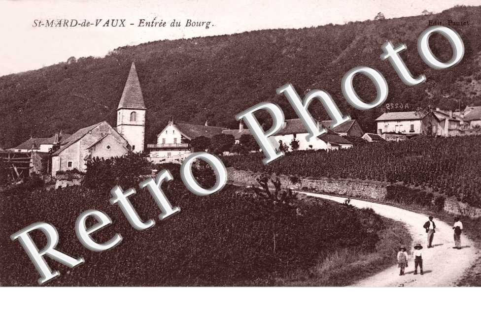 ENTREE DU BOURG
