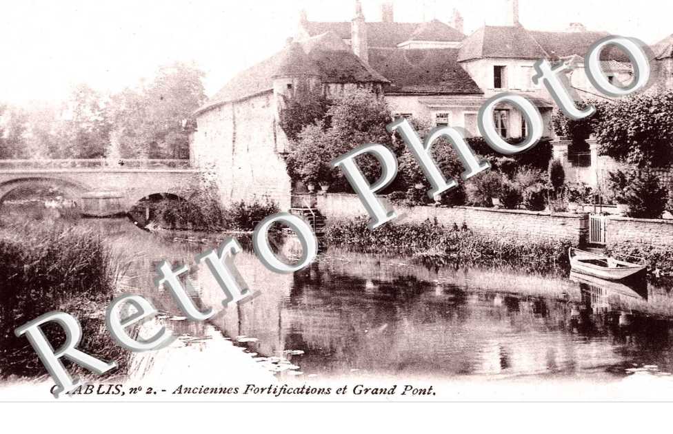anciennes fortifications et grand pont