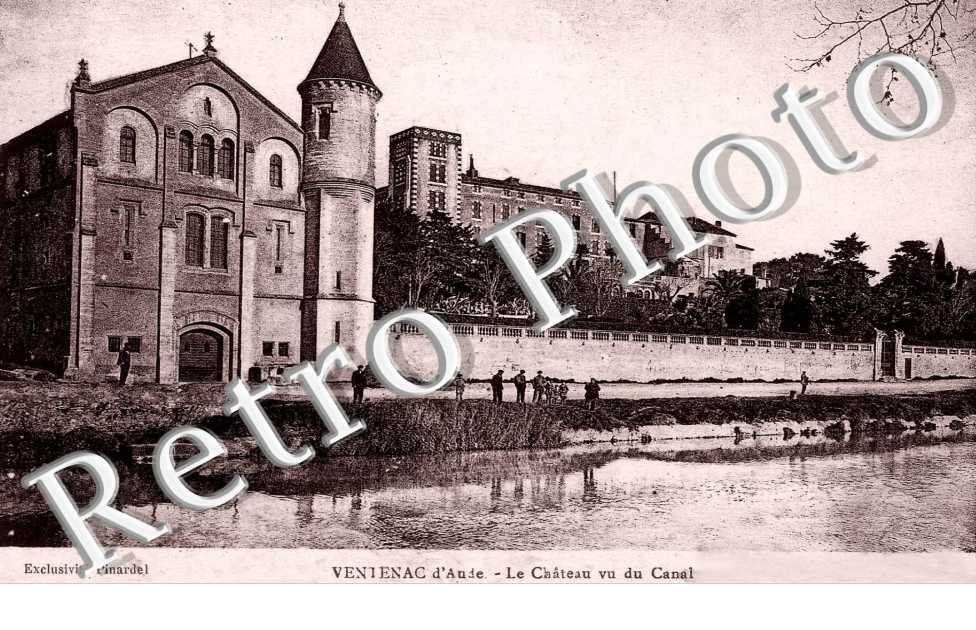le chateau vu du canal