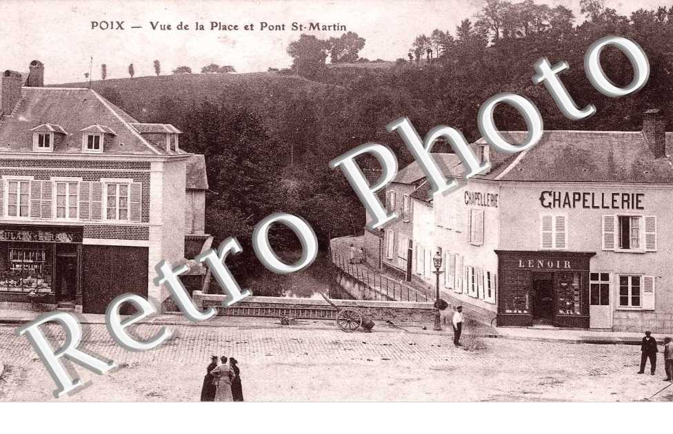 Vue de la Place et le Pont Saint-Martin