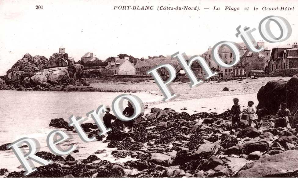 LA PLAGE ET LE GRAND HOTEL