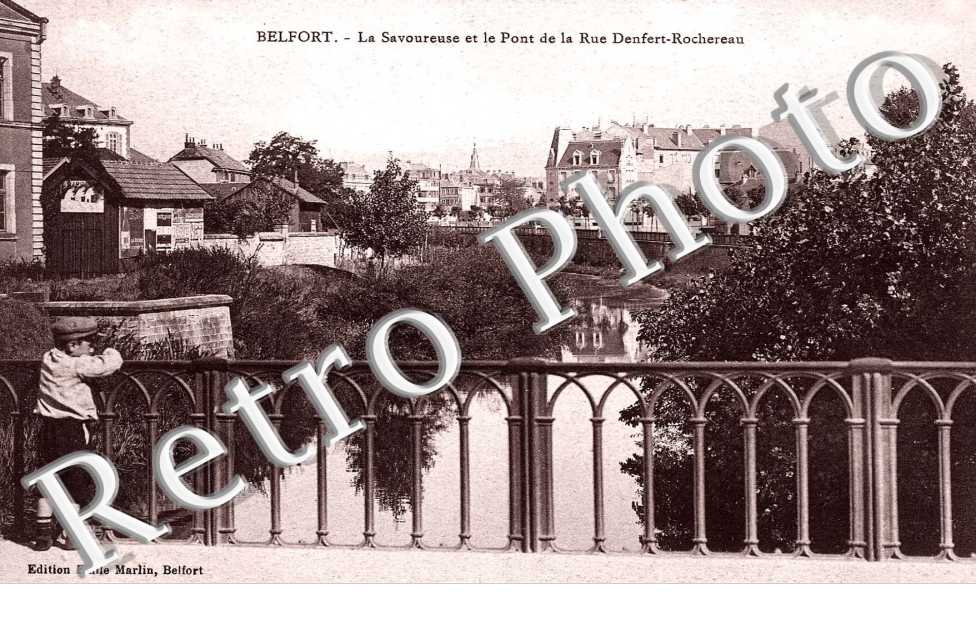 LA SAVOUREUSE ET LE PONT DE LA RUE DENFERT ROCHEREAU
