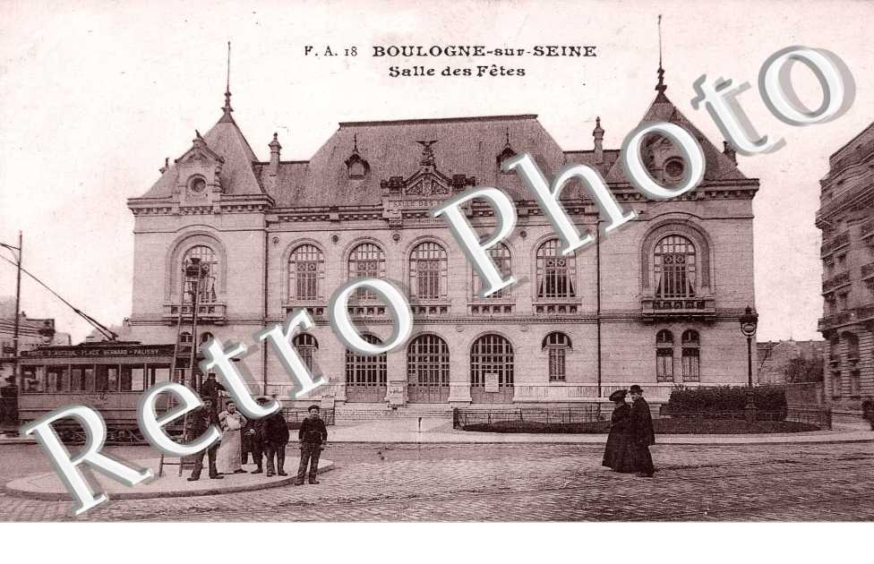 LA SALLE DES FETES