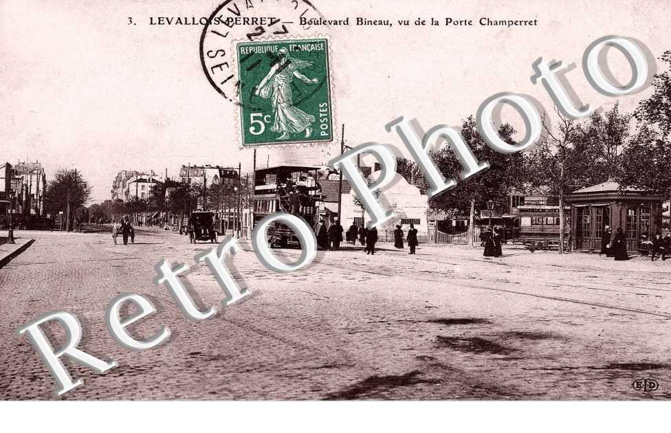 Boulevard Bineau depuis la porte Champerret