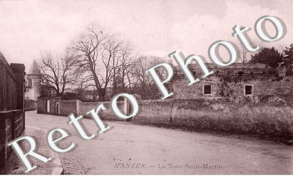 Gassicourt, Groupe scolaire et Mairie