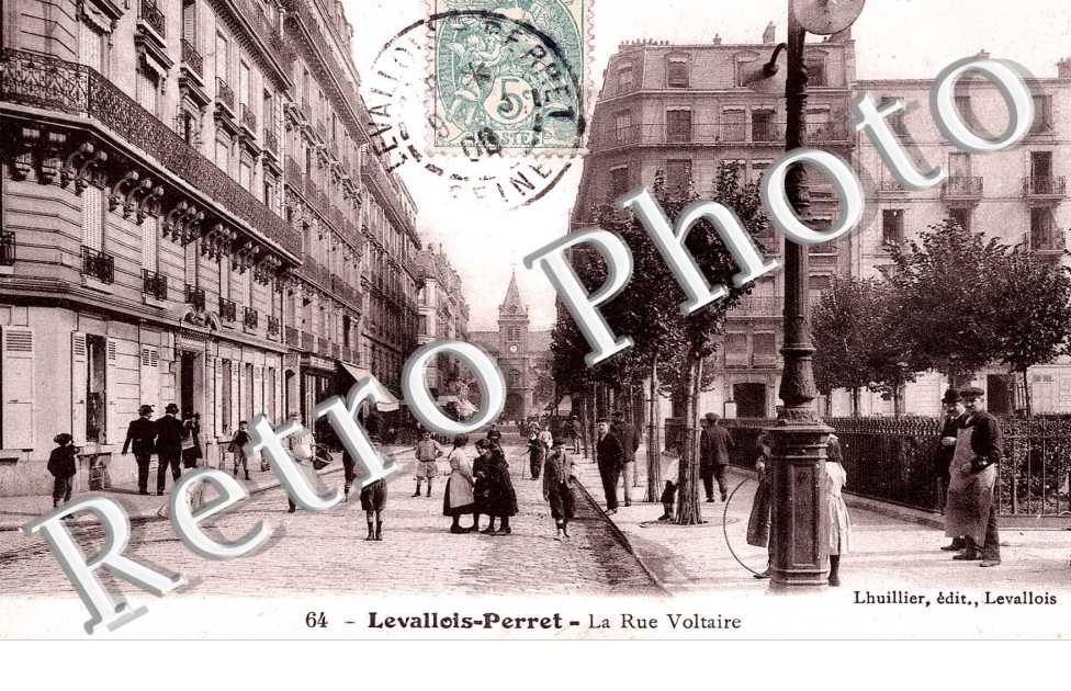 RUE VOLTAIRE