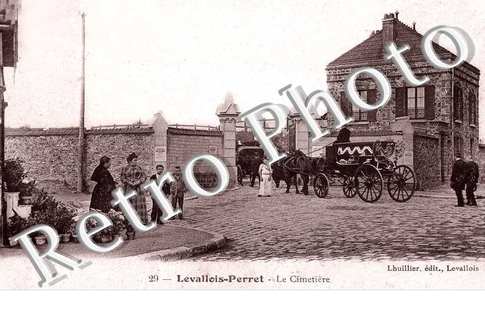 Le cimetiere - attelage de chevaux