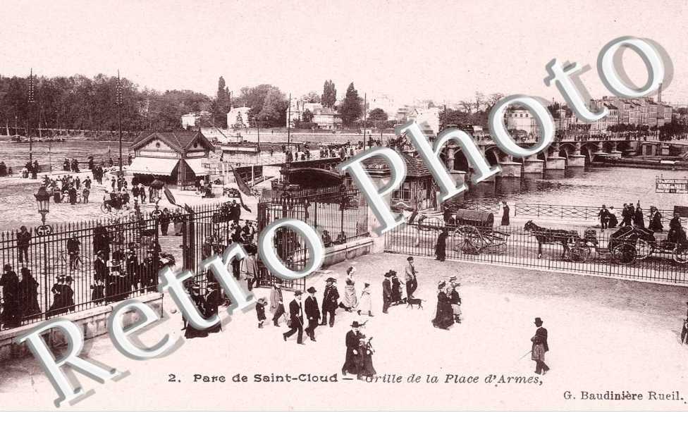 le parc - GRILLE DE LA PLACE D&#039;ARMES