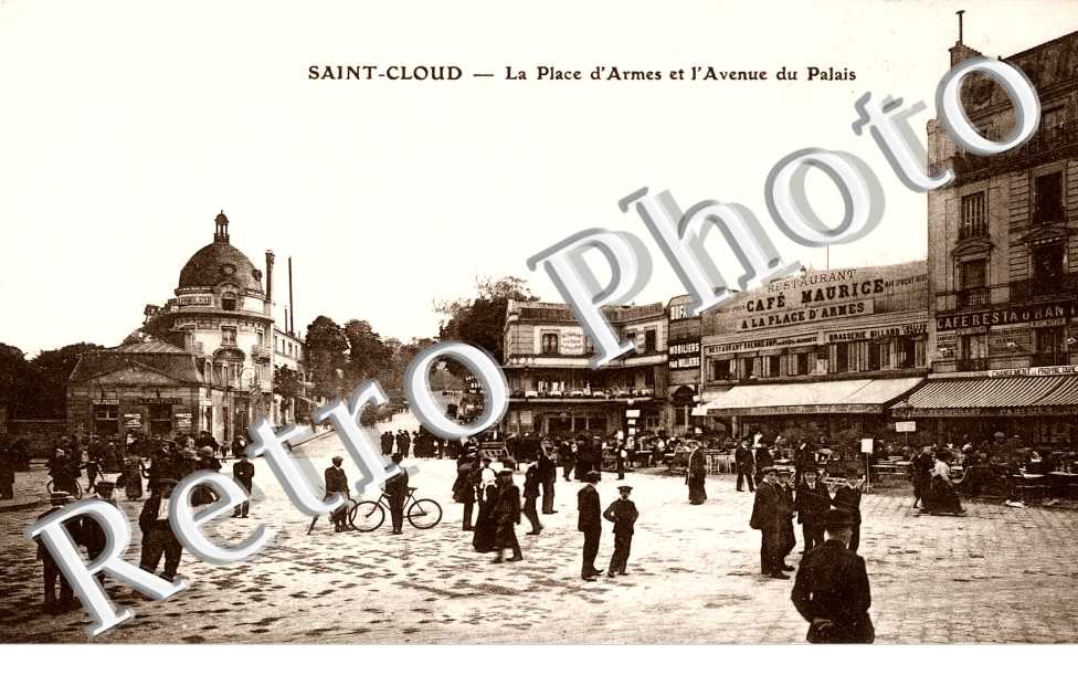 PLACE D&#039;ARMES ET AVENUE DU PALAIS