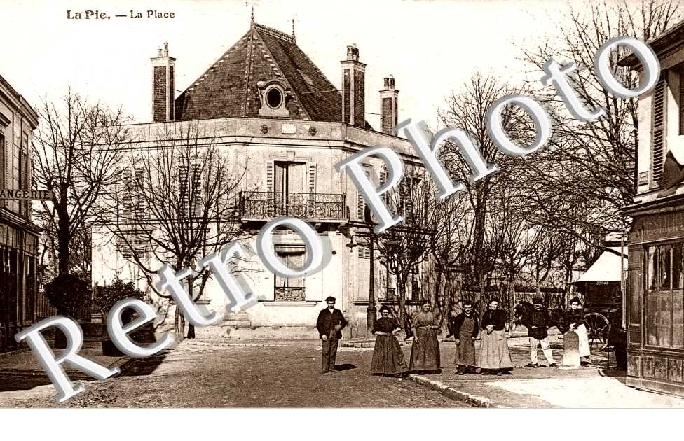 LA PIE - LA PLACE