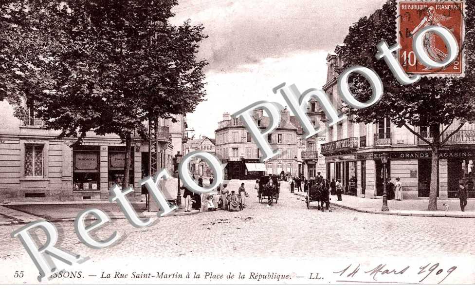 RUE SAINT MARTIN  LA PLACE DE LA REPUBLIQUE
