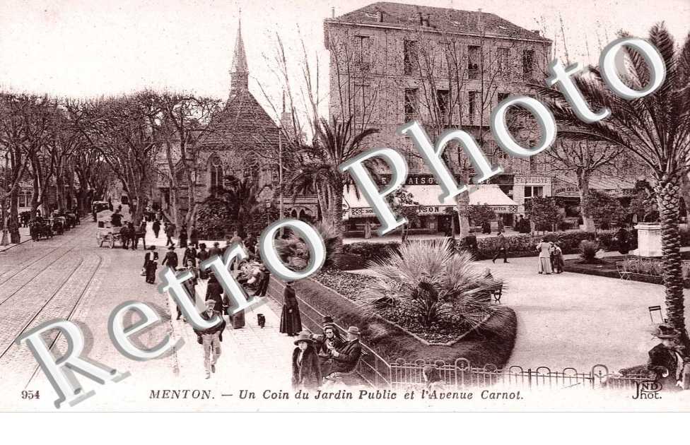 UN COIN DU JARDIN PUBLIC ET AVENUE CARNOT