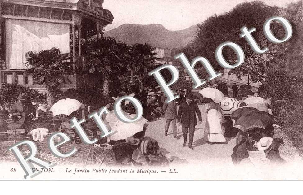 JARDIN PUBLIC PENDANT LA MUSIQUE