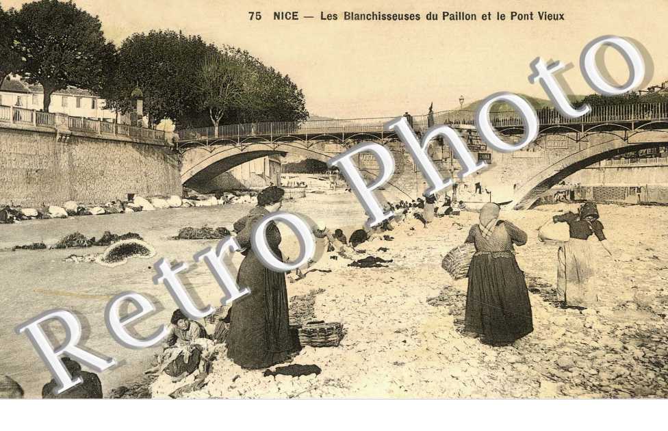 LES BLANCHISSEUSES DU PAILLON ET LE PONT VIEUX
