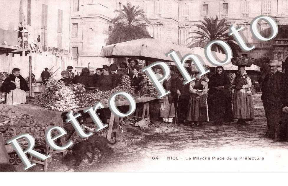 le marche place de la Prefecture