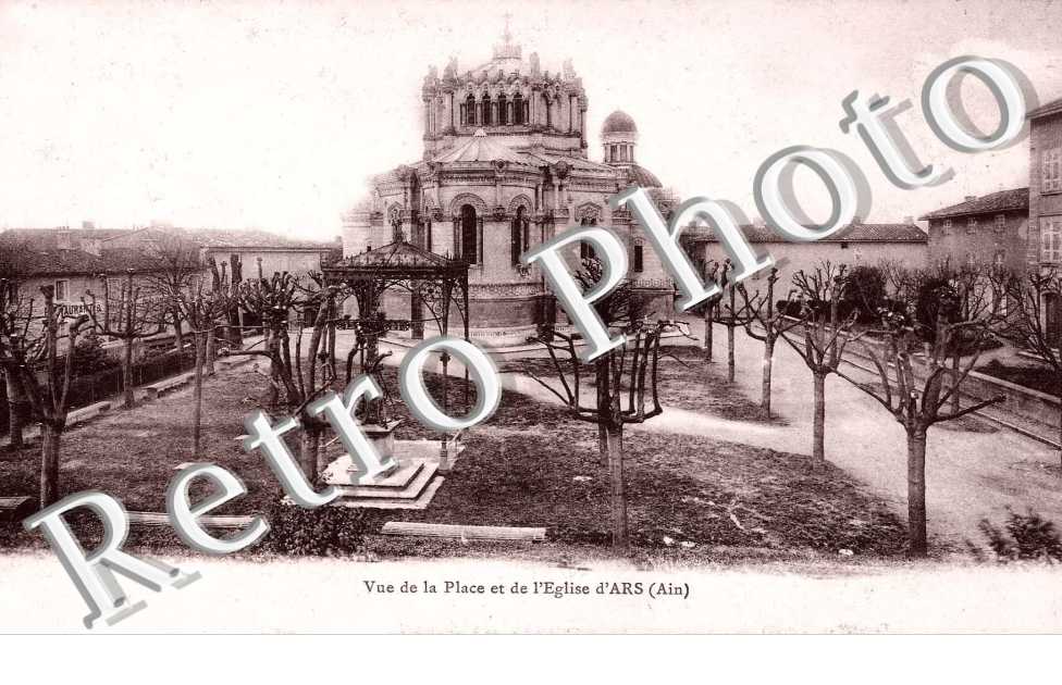 vued e la place et de l&#039;eglise