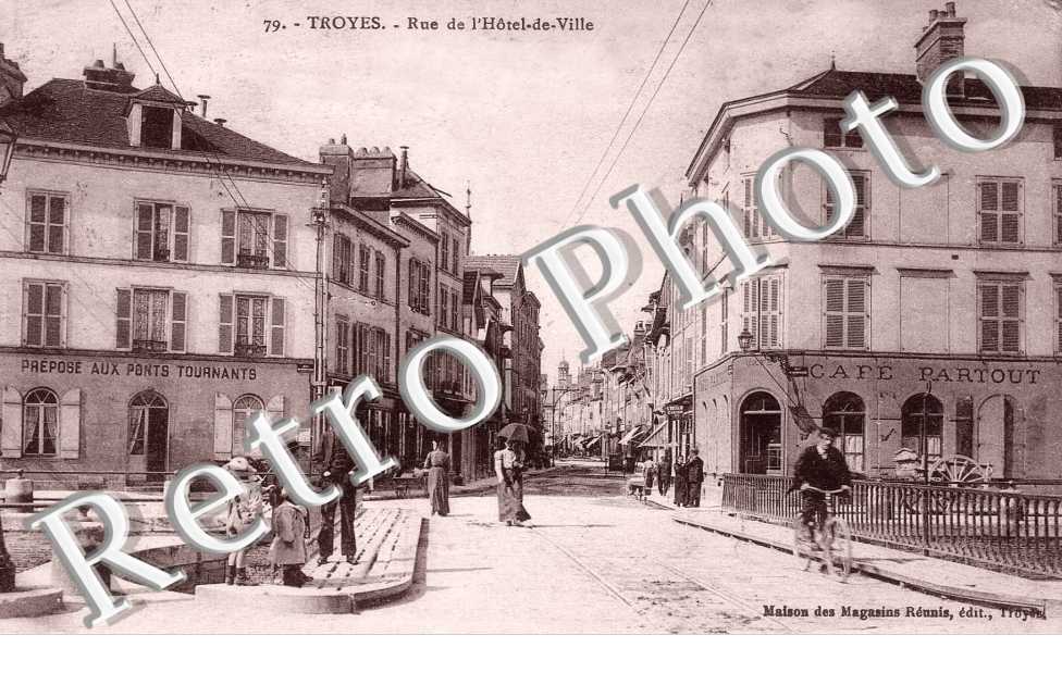 RUE DE L'HOTEL DE VILLE