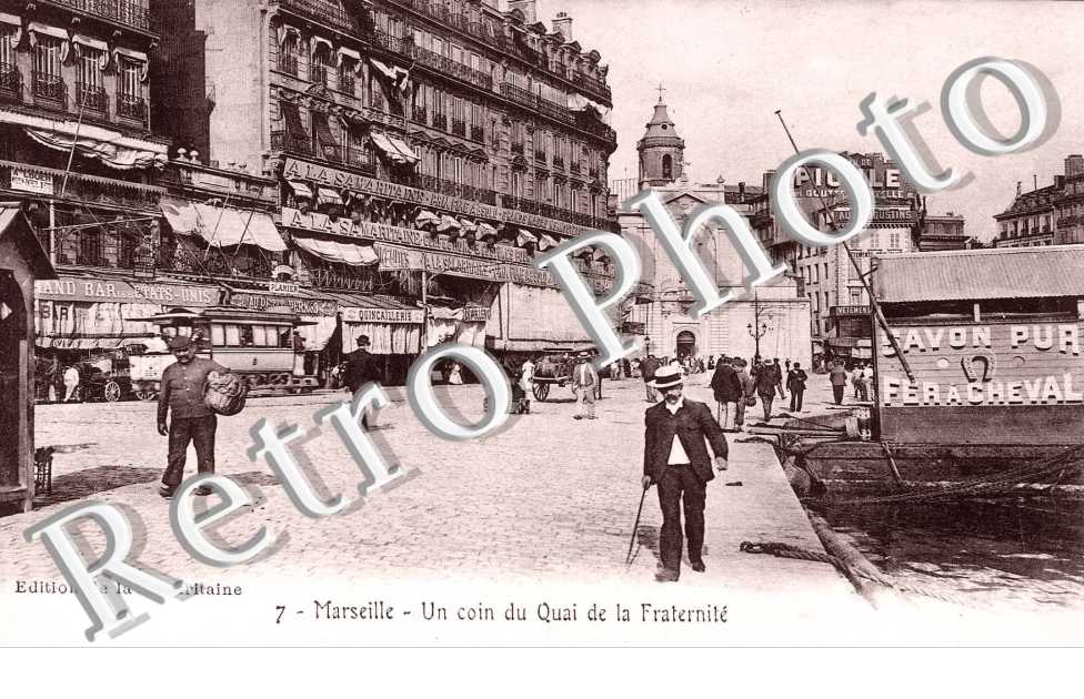 UN COIN DU QUAI DE LA FRATERNITE