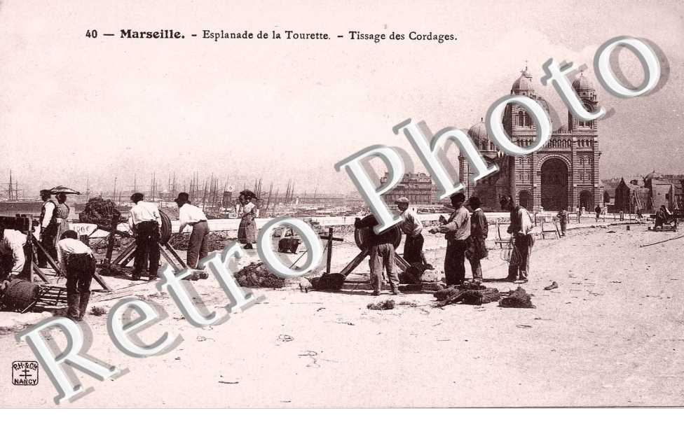 ESPLANADE DE LA TOURETTE  Tissage des Cordages