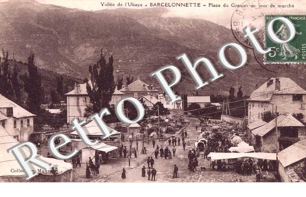 place du Gravier un jour de marche