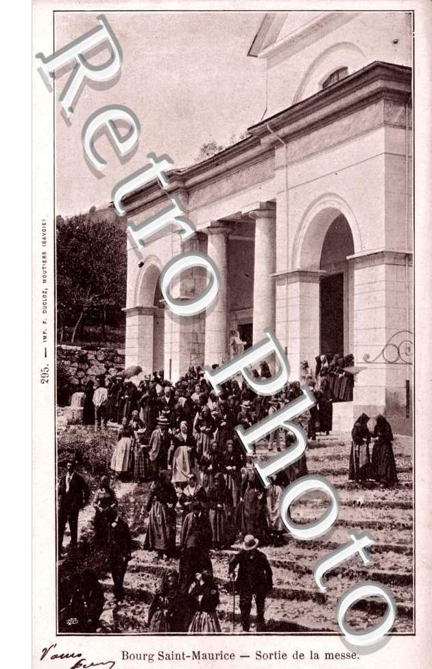 Sortie de la messe