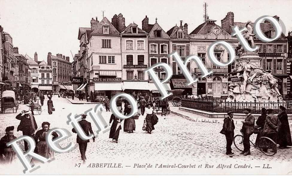 Place de l&#039; Amiral Courbet et rue Alfred Cendre