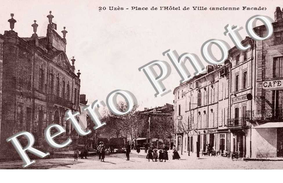 place de l&#039;hotel de ville (ancienne facade)