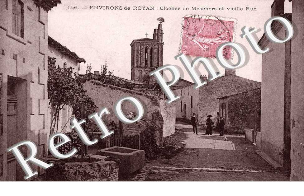 clocher de meschers et vieille rue