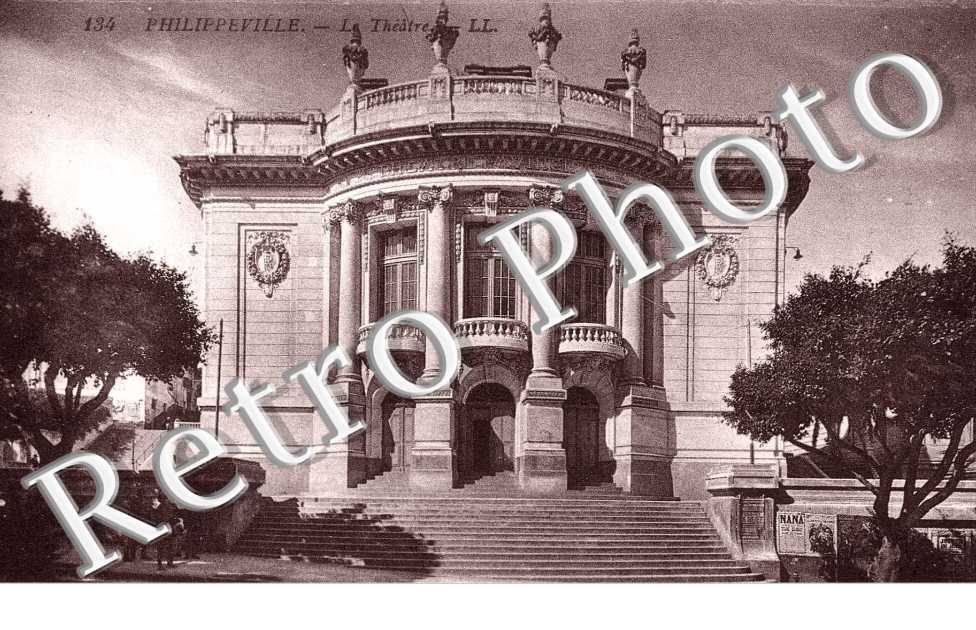Le Théâtre